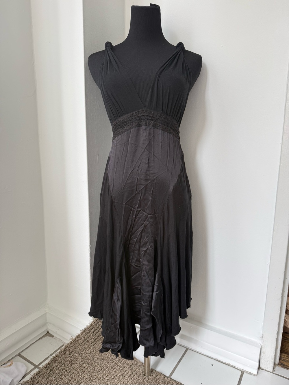 Tufi Duek 100% Silk Black Plunge Dress Size 40